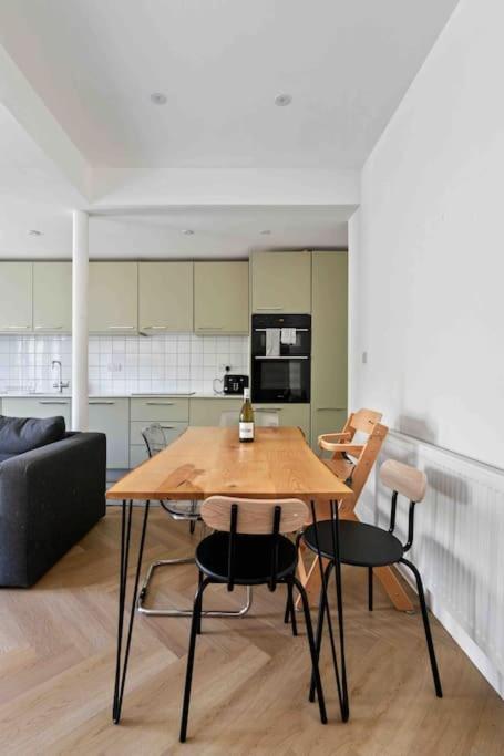 Modern 3 Bed Apartment In Tottenham London Bagian luar foto