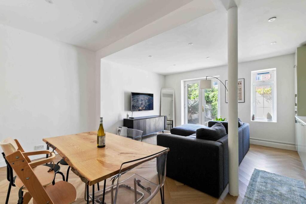 Modern 3 Bed Apartment In Tottenham London Bagian luar foto