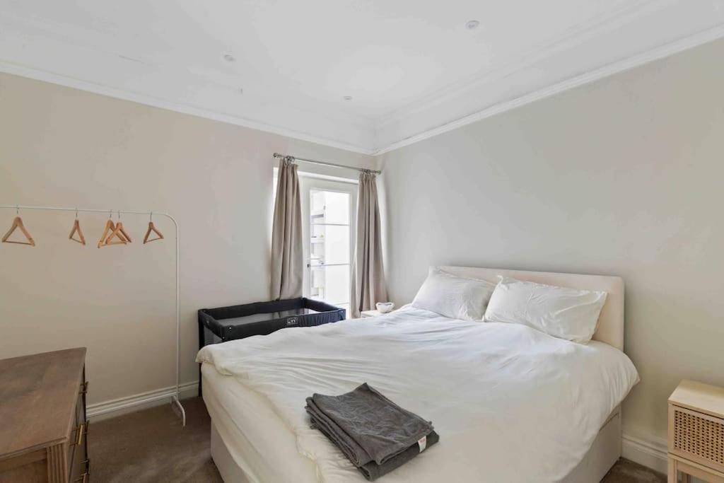 Modern 3 Bed Apartment In Tottenham London Bagian luar foto